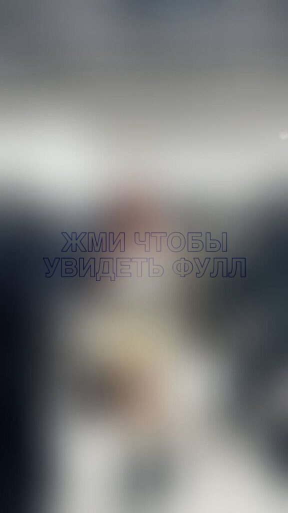 Ева eslipia сосет член
