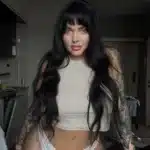 Гончарова в кружевном белье на фотосессии