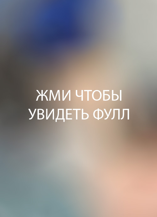 lexuslife с распущенными волосами и глубоким декольте