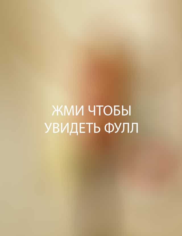 Настя Ивлеева в расслабленном образе дома